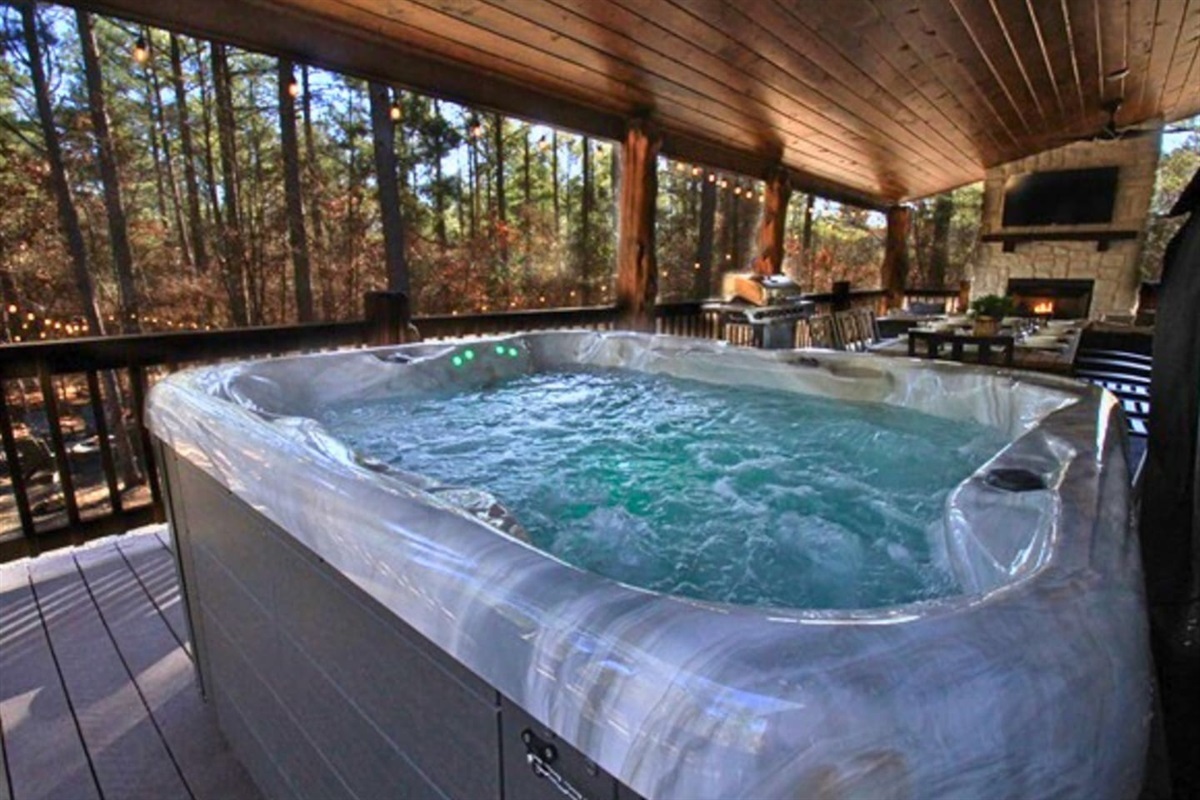Soak away the day in the six-person hot tub on the back deck, ideal for stargazing and unwinding in ultimate comfort
