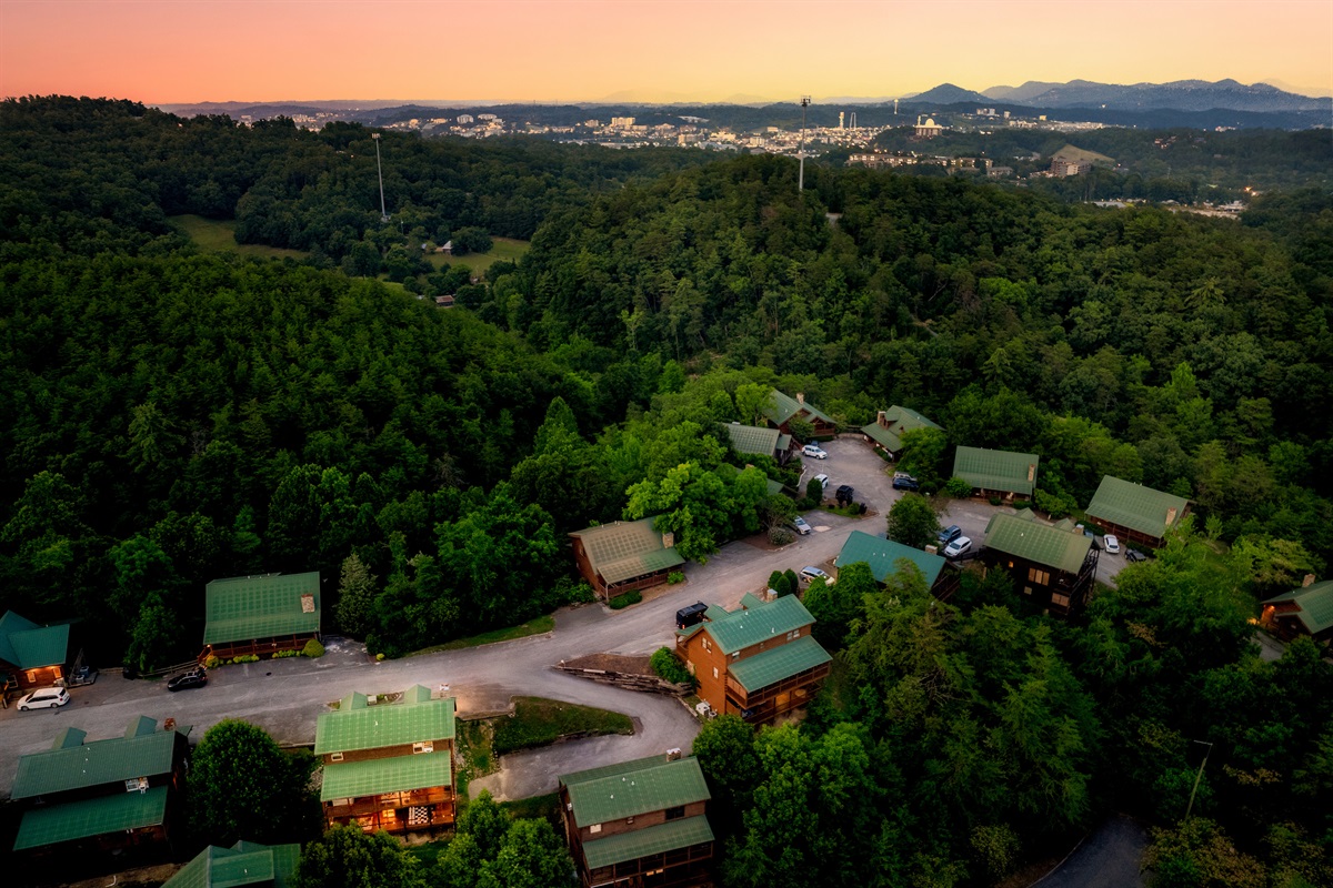 Our cabin neighborhood is easily accessible (no steep/winding/scary roads) yet just minutes from downtown Pigeon Forge and the entrance to the Great Smoky Mountain National Park.