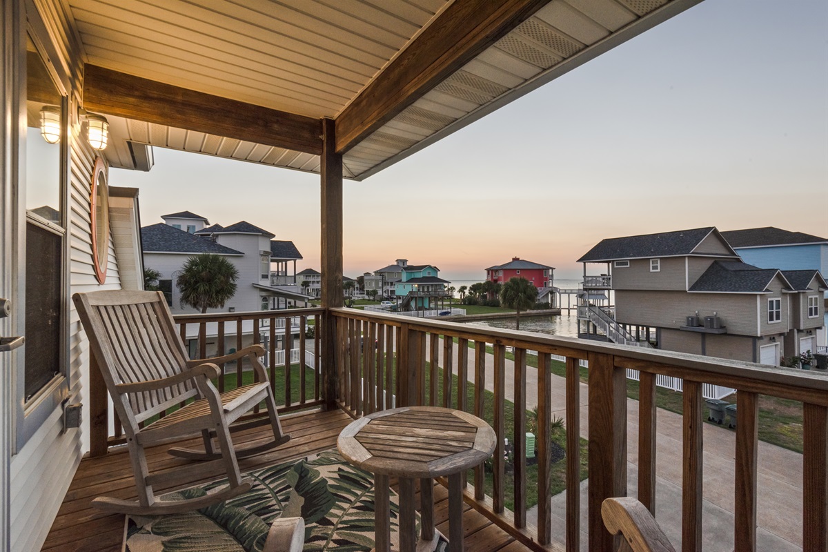 62328d522f604036812ddab0c6c2d660 Large | Beachhouse | Texas | TX | Vacation Homes | Galveston | Crystal Beach | Kokomo | Breezy Days | Beachfront Elegance | Sunrise Serenity | Southern Sands Property Management, LLC