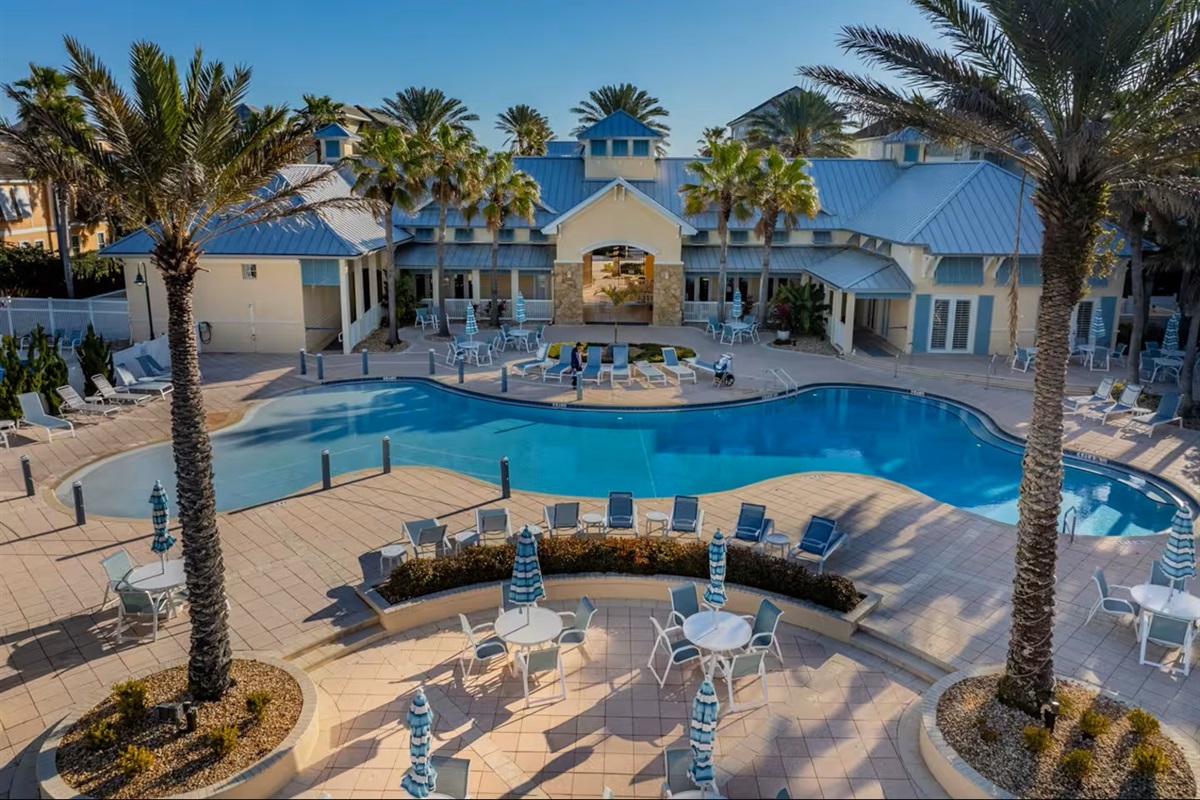 Resort living at Cinnamon Beach 🏖️
Unwind by the expansive pool, enjoy plenty of loungers and seating, and soak up the sunshine in this beautifully maintained oceanfront community.
