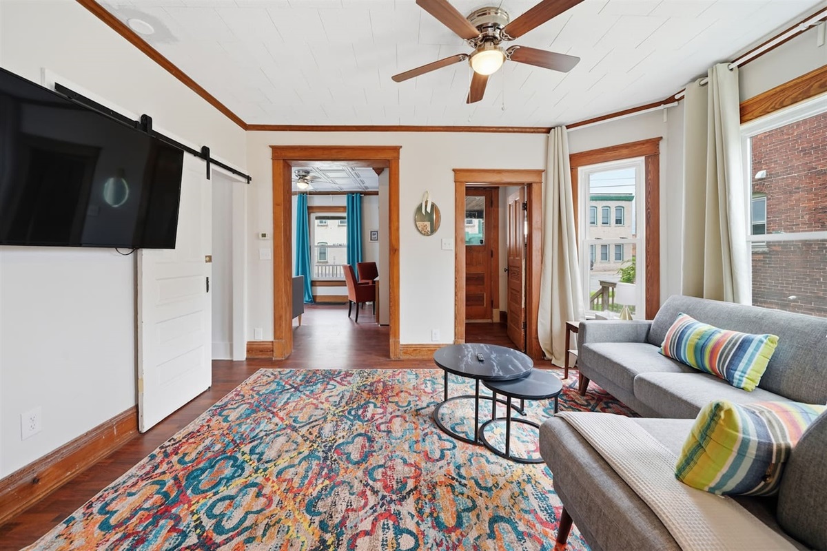 Pine Street Flat