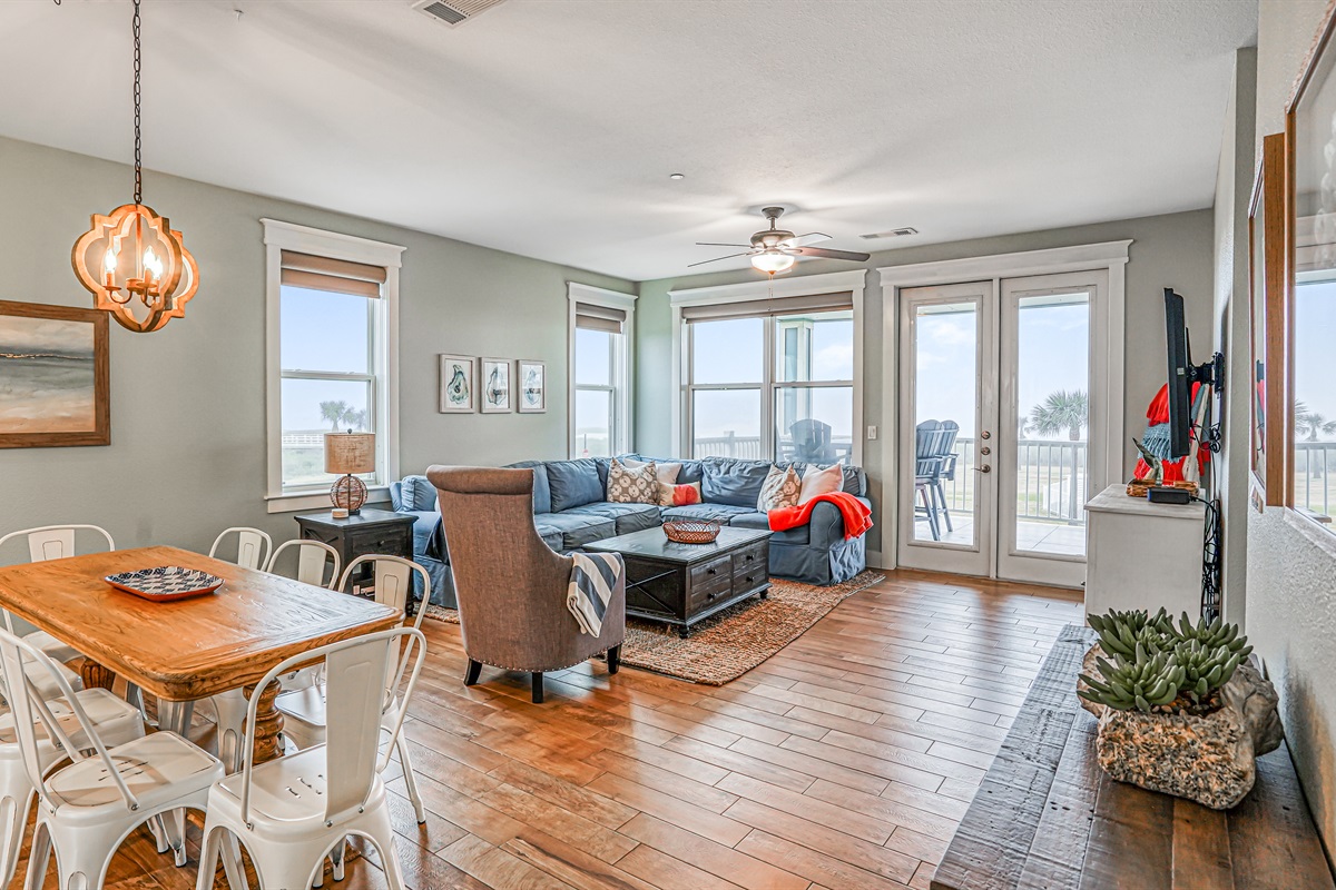625a973310944a348e4edd784e899cc9 Large | Beachhouse | Texas | TX | Vacation Homes | Galveston | Crystal Beach | Kokomo | Breezy Days | Beachfront Elegance | Sunrise Serenity | Southern Sands Property Management, LLC