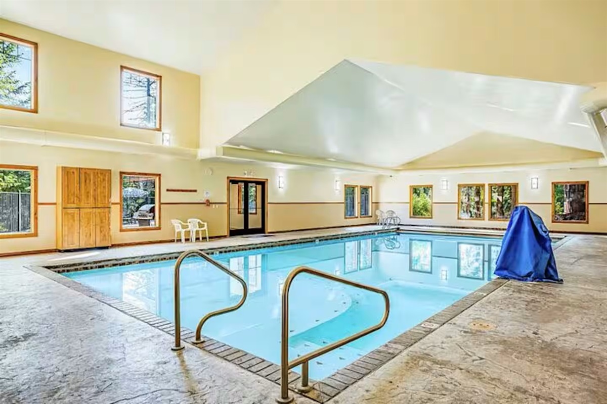 Village Amenities: Indoor Pool