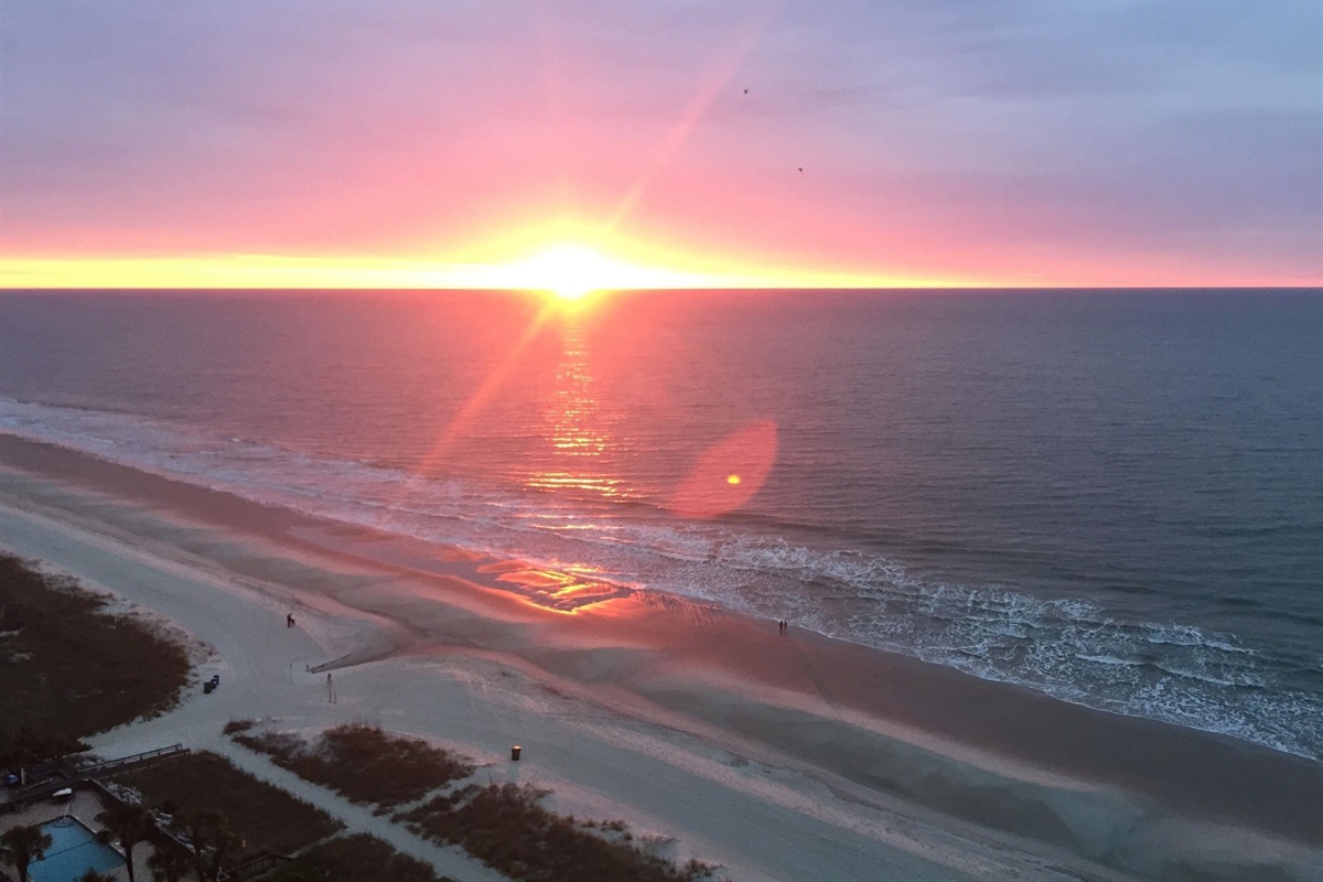 Enjoy the Sunrise from the Balcony 