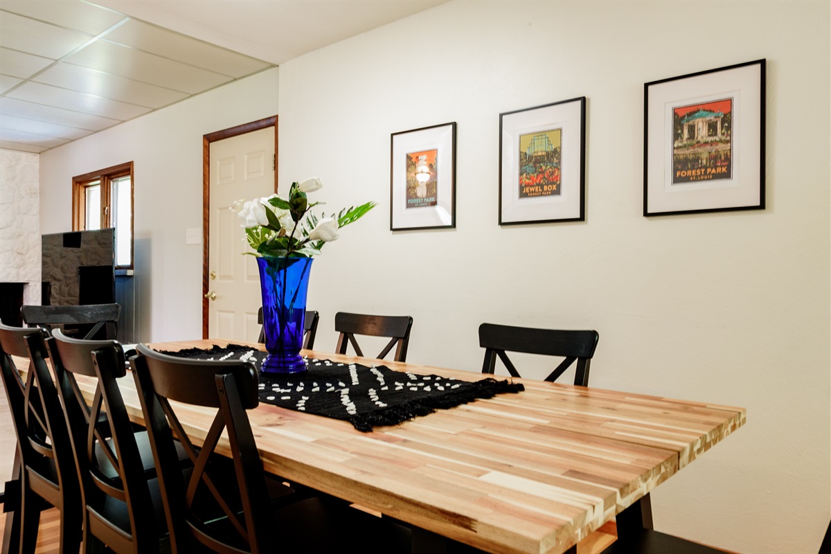 Dining area with seating for 8