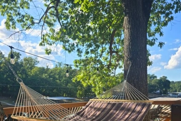 Granary‑house‑lakefront‑deck‑hammock
