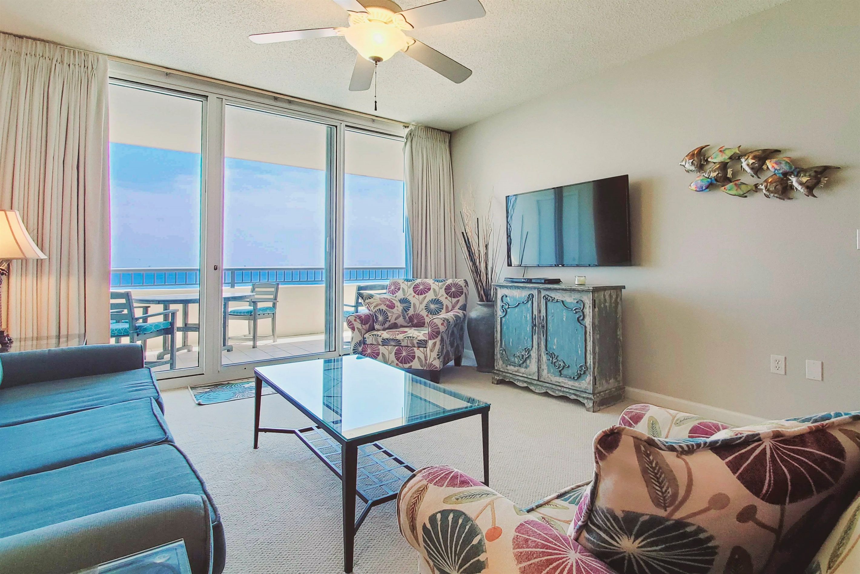 Press "Play" on the picture to watch video tour!