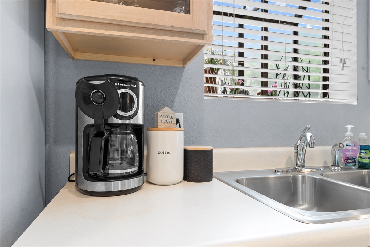 Set up a quick coffee before heading out to the Strip or the golf course.