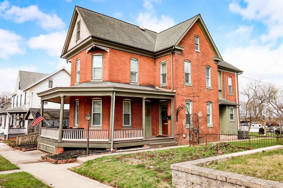 Spacious 4-bedroom home just 10 minutes from historic Gettysburg.