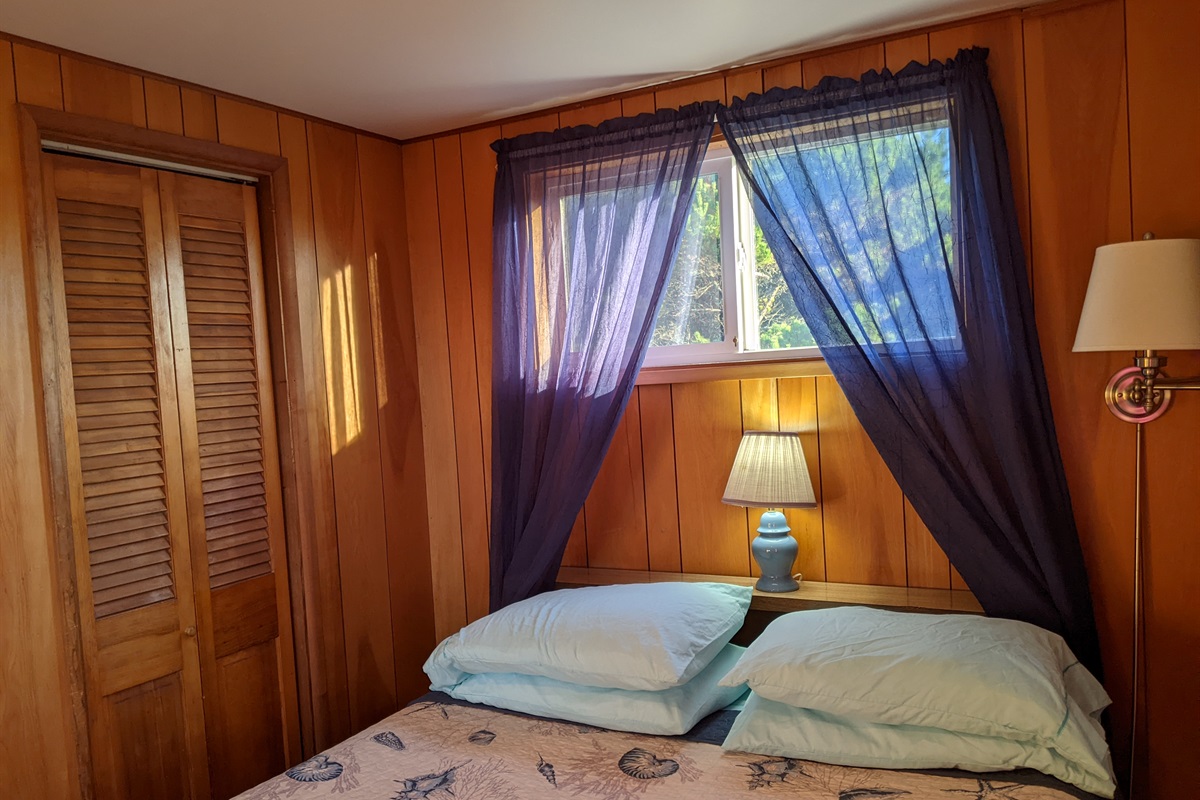 small first floor queen room