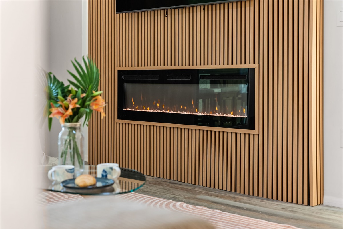 A large electric fire perfect for quieter season stays, or just to add to the calming atmosphere