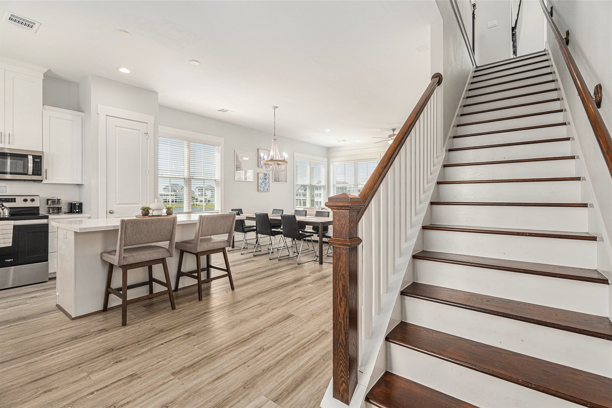 62b61c49e5144391bd64ec89f9fdd0a5 Large | Beachhouse | Texas | TX | Vacation Homes | Galveston | Crystal Beach | Kokomo | Breezy Days | Beachfront Elegance | Sunrise Serenity | Southern Sands Property Management, LLC