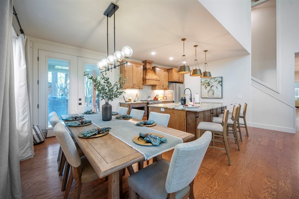 Spacious dining area with seating for the whole group