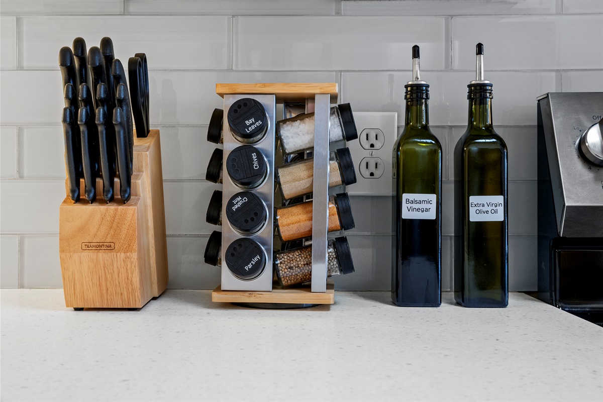 Thoughtfully stocked for effortless cooking, so you can enjoy more time savoring and less time prepping.