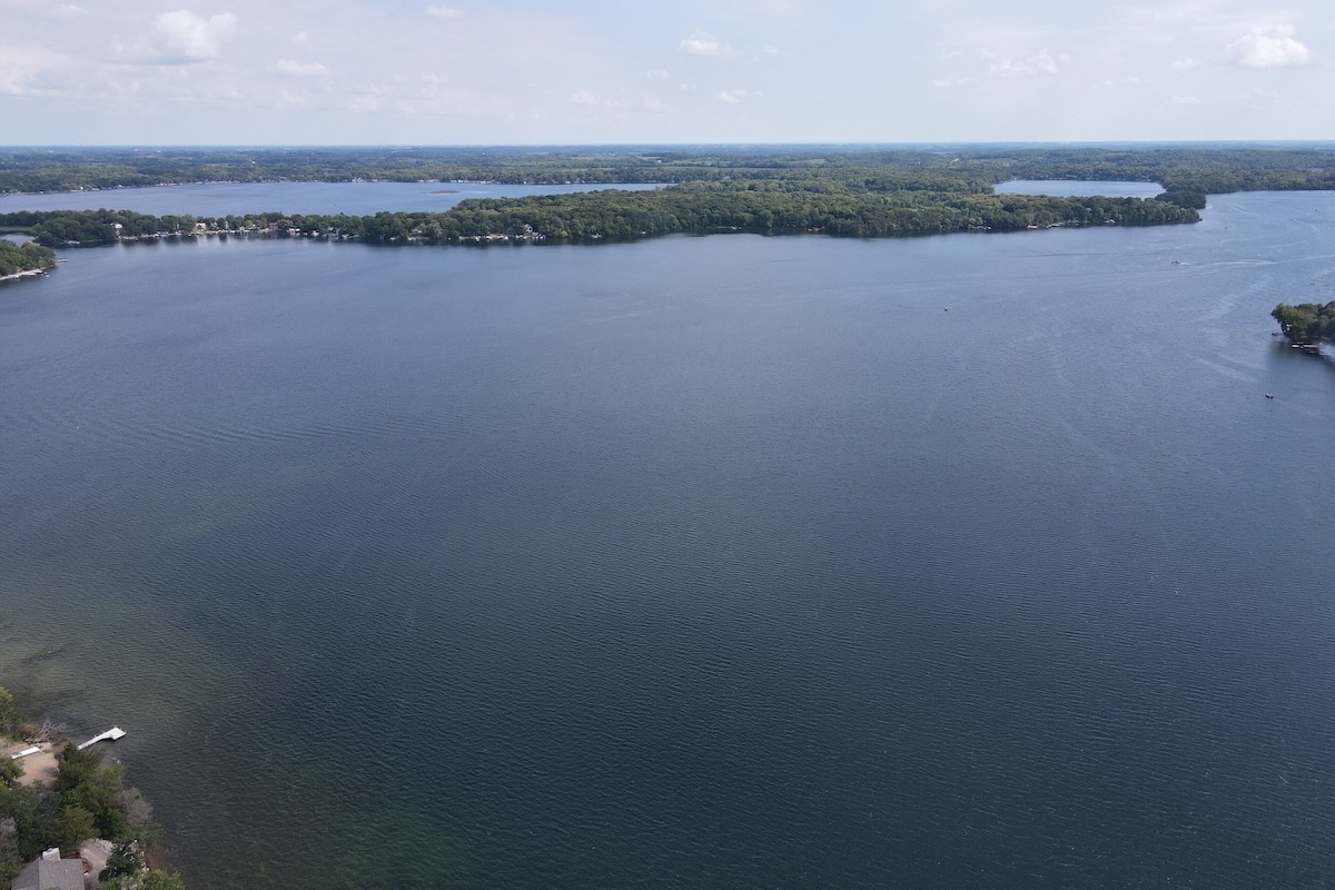 This cabin sits on the waters edge overlooking crystal clear Lake Sylvia; 75 feet of lake shore on West Lake Sylvia.