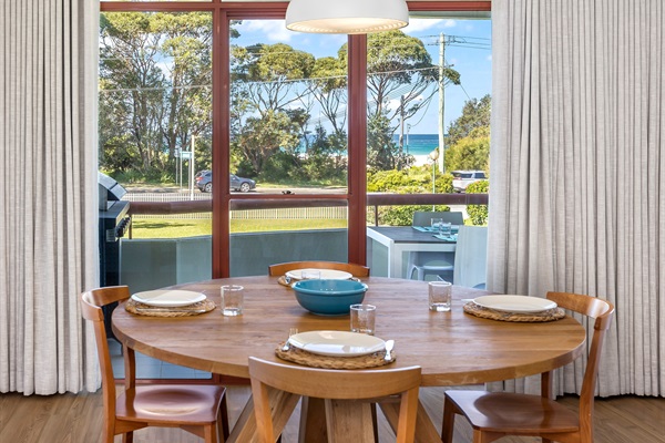 You can see the ocean from the dining table.