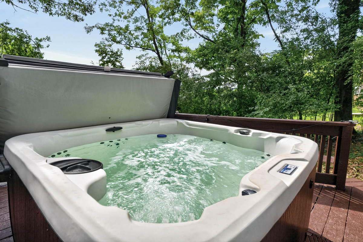 Outdoor hot tub on the deck