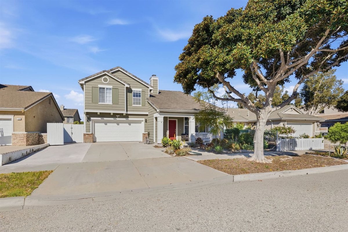 Spacious 4-bedroom Oxnard vacation home with fenced yard, driveway parking for 3 cars, and quiet residential street. Near Channel Islands Harbor, beaches, and Ventura.