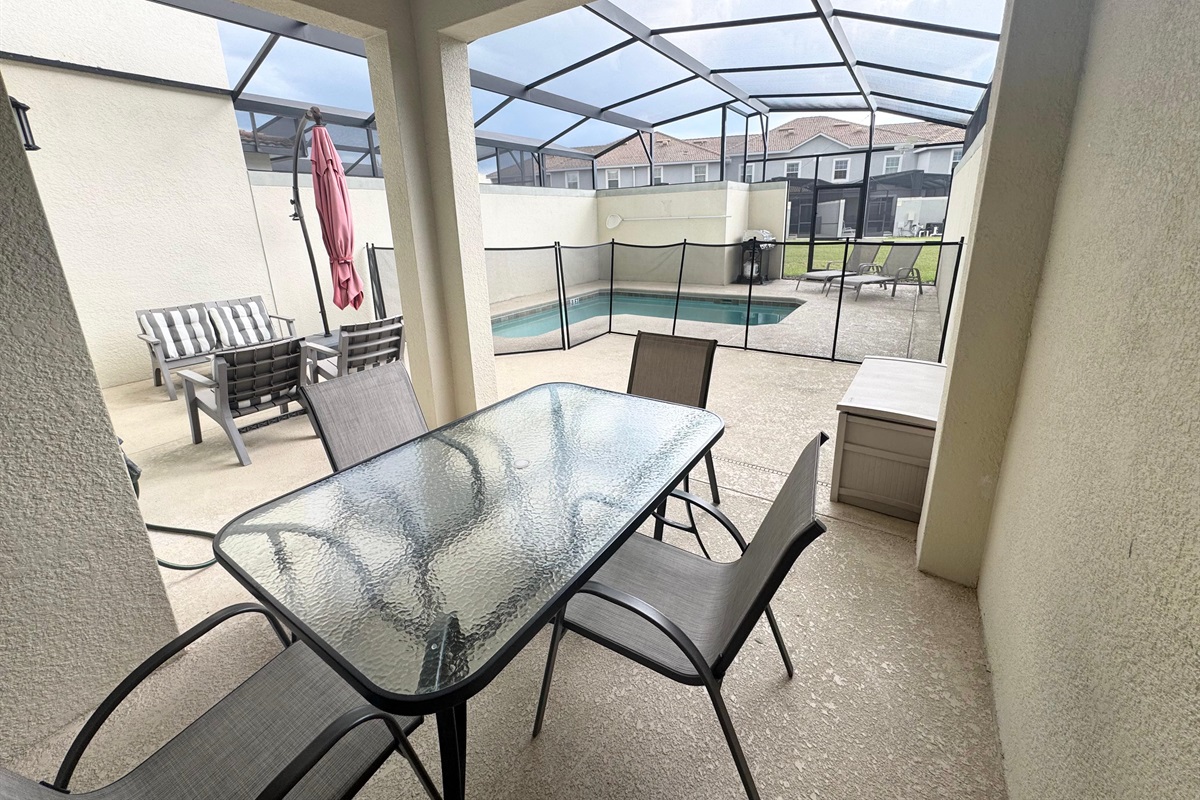 Private Pool Area