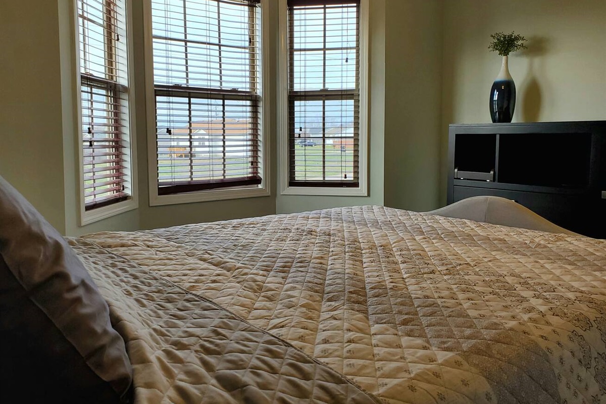 Bay windows, ceiling fan, walk in closets and plenty of lighting. Get lost in the memory foam mattress while reading your favorite book or working from home. We've got everything you need, including remote work space and high speed Wi-Fi.