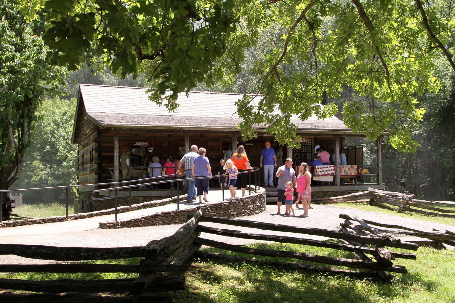 cades cove horseback riding reviews