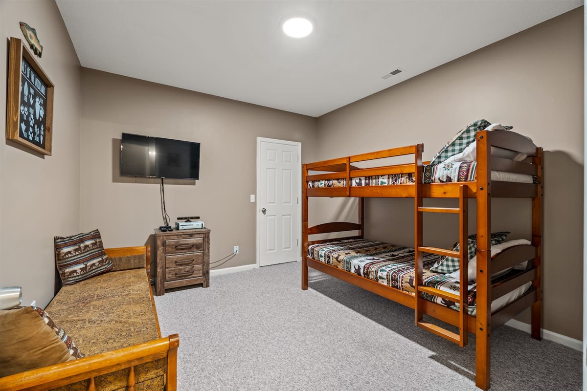 Bonus room with twin bunk and TV and Xbox  for the younger ones