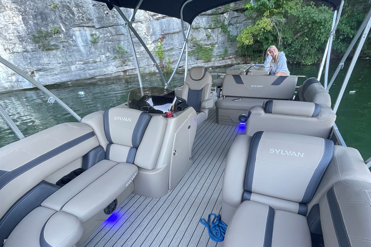 Sylvan Tri-toon for rent