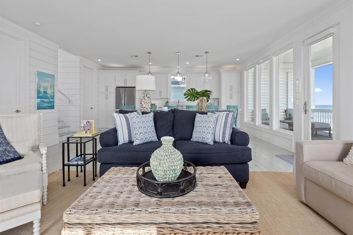 635ac7d23cf344e4929638393825e7a9 Large | Beachhouse | Texas | TX | Vacation Homes | Galveston | Crystal Beach | Kokomo | Breezy Days | Beachfront Elegance | Sunrise Serenity | Southern Sands Property Management, LLC