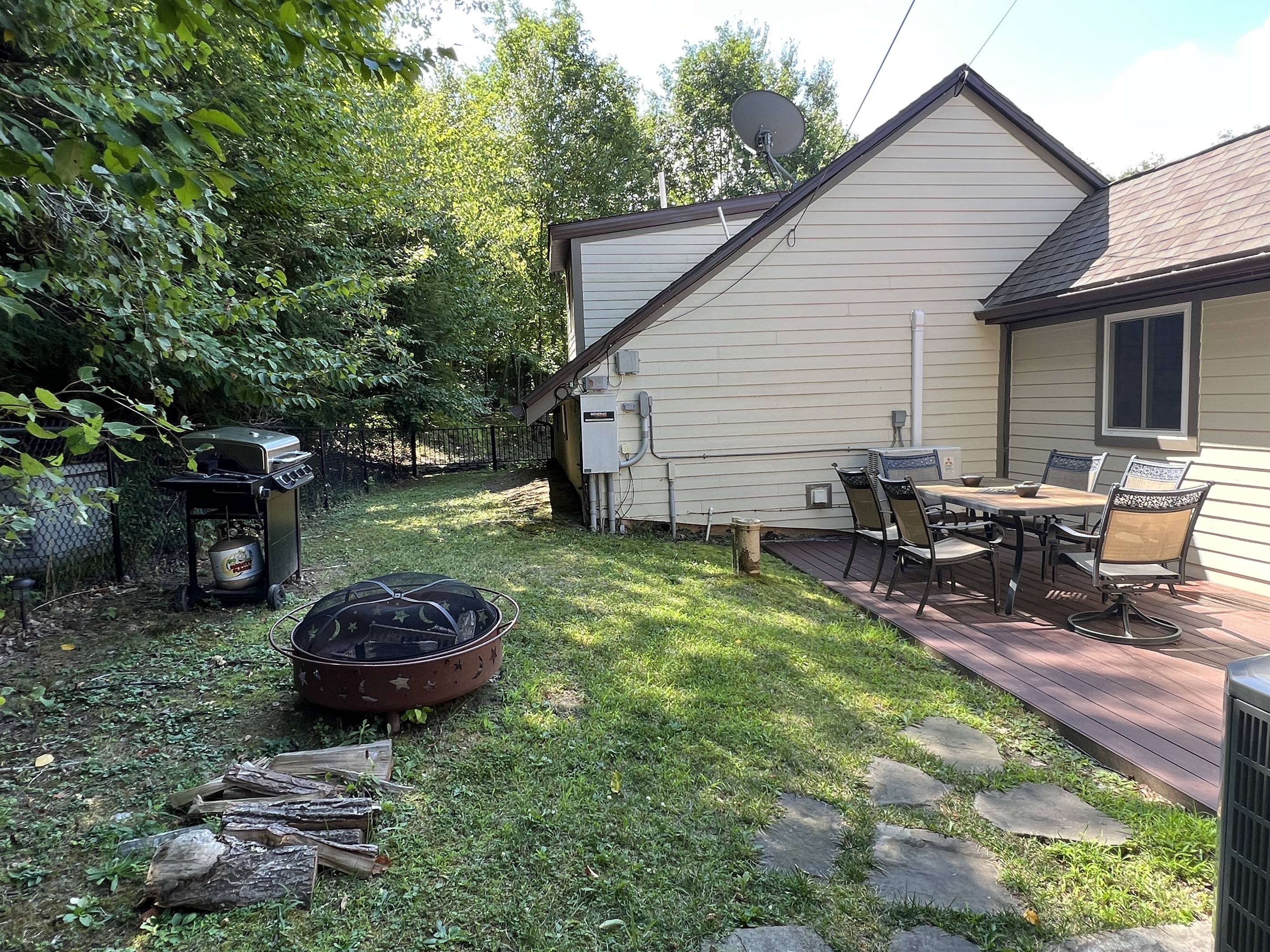 Unit 2 fire pit, grill and outdoor seating