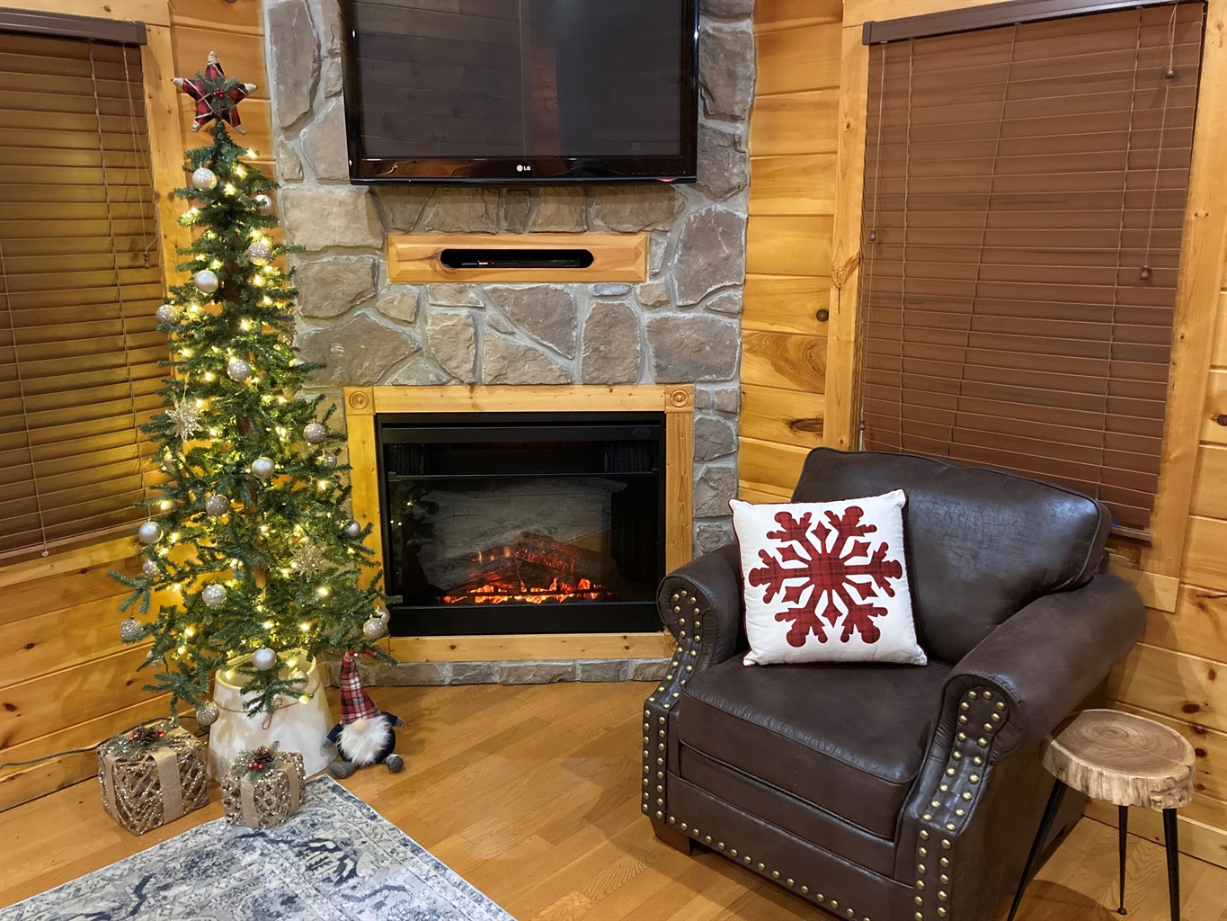 We'd love to host your family for the holidays! (decor typically up mid-November to early January)