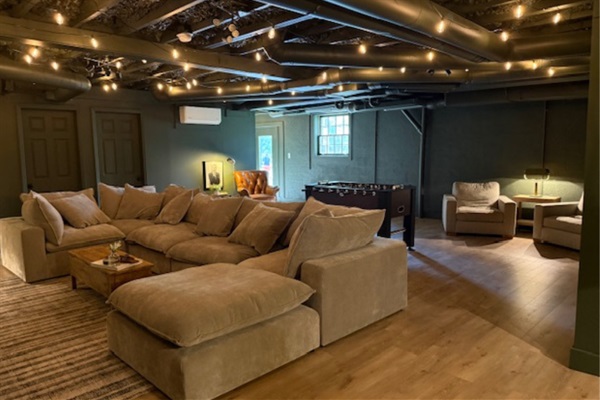 Private, newly renovated suite—perfect for your University of Georgia stay