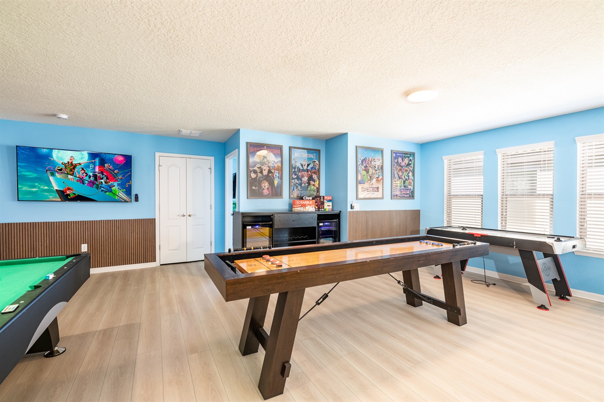 Also has shuffleboard and air hockey