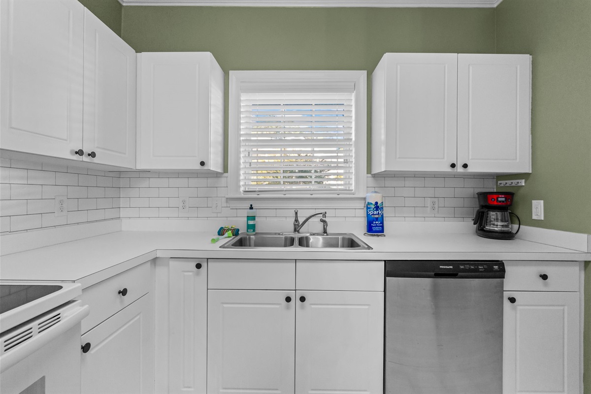 Eat out or cook at home, all is right here