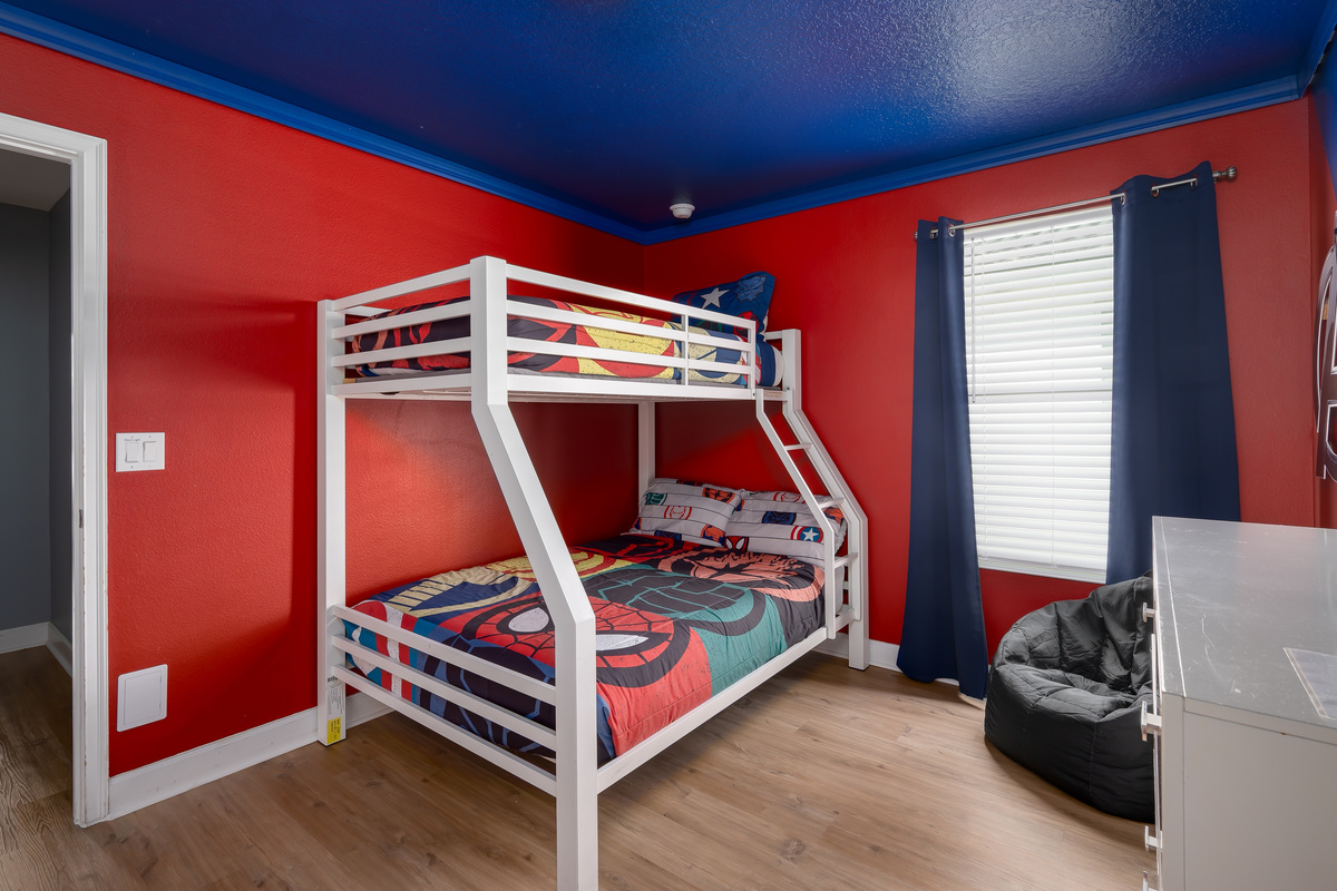 Avengers bedroom at Villa Ichabod