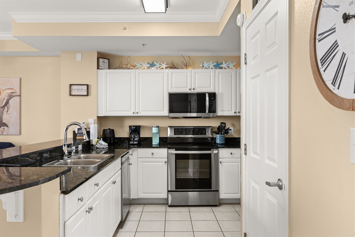 Keurig | Coffee Maker | Coffee Bean | Grinder | Air Fryer | Slow Cooker | Blender | Toaster