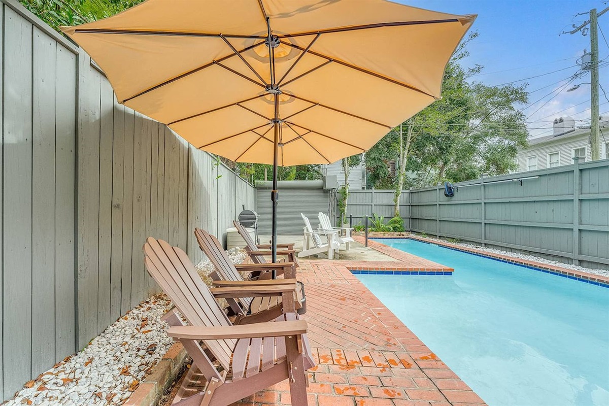 An incredibly rare find in Savannah -- you're own private & heated olympic sized pool.  Swim laps for some exercise -- or wade in the main part of the pool with family/friends.  Turn on the underwater lighting and enjoy an evening under the stars!