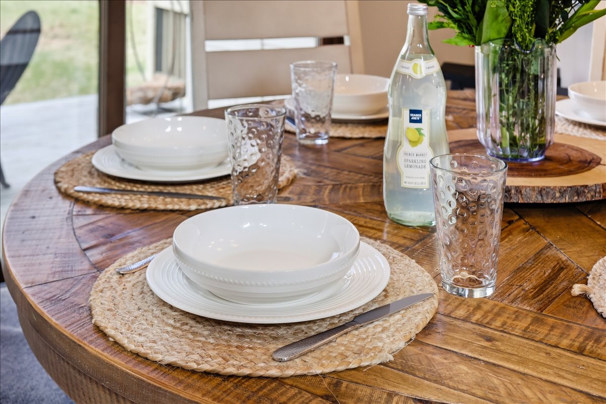 Every detail is taken care of! Linens, dinnerware and glassware included for a seamless stay