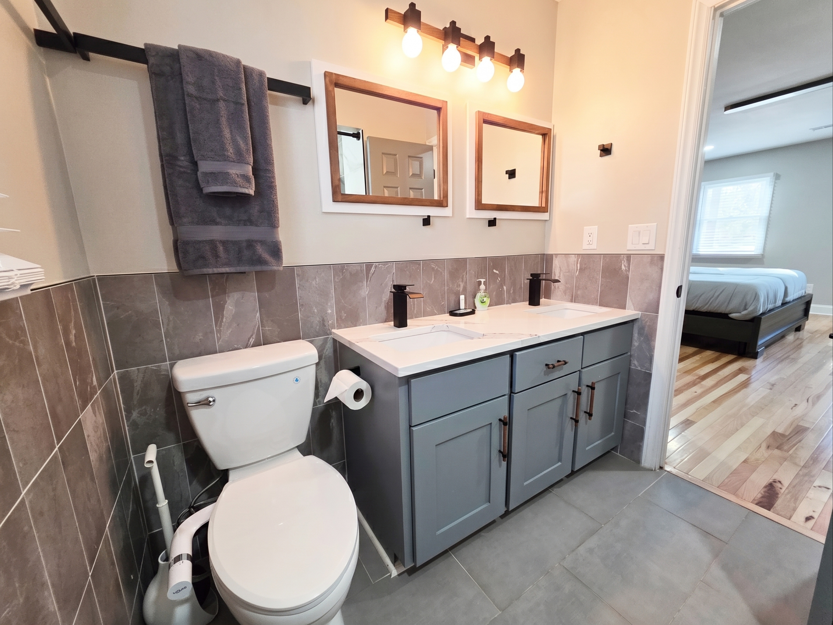 Main Bathroom