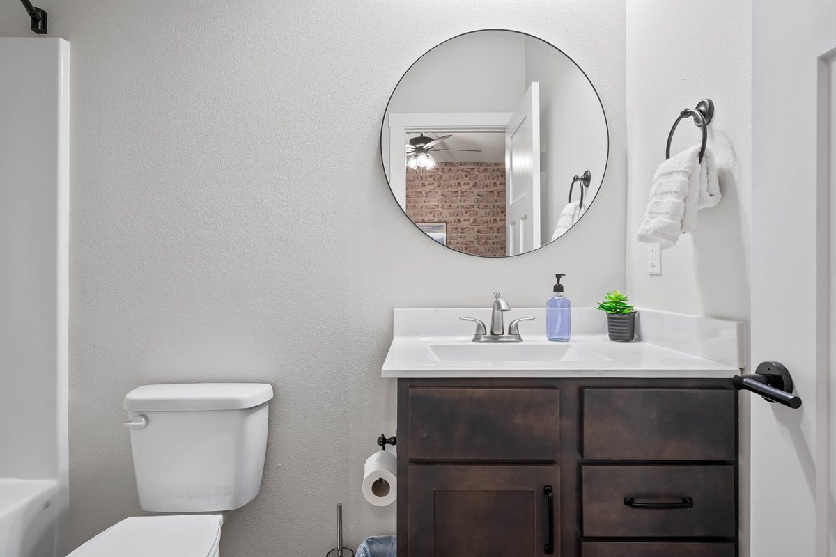 Lower level king #3 bathroom