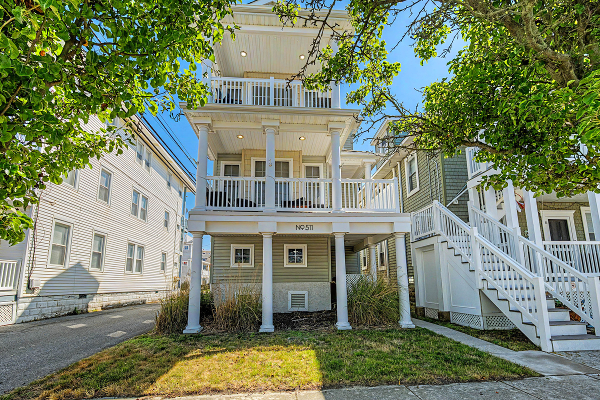 exterior_front_facade