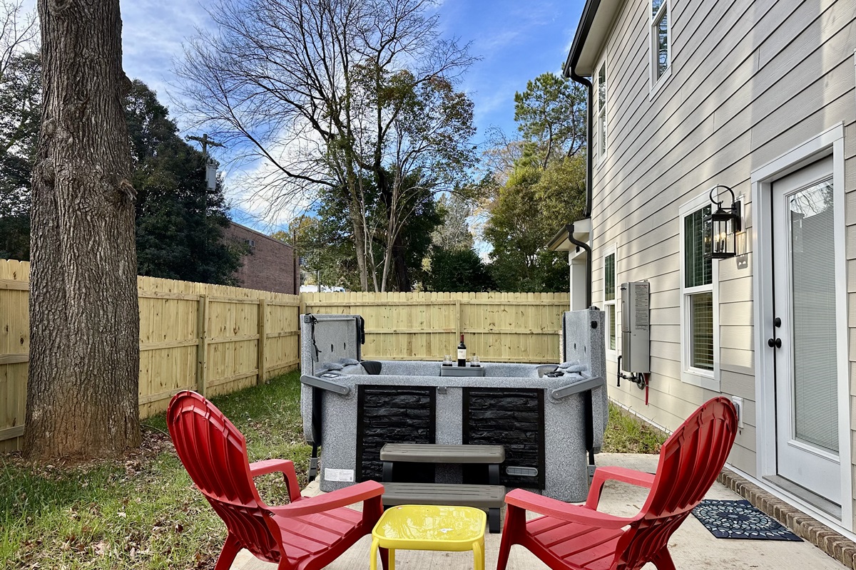 Lounge, relax, and enjoy the hot tub! 