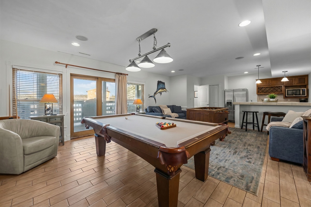 Fun Zone: Game Room & Kitchenette