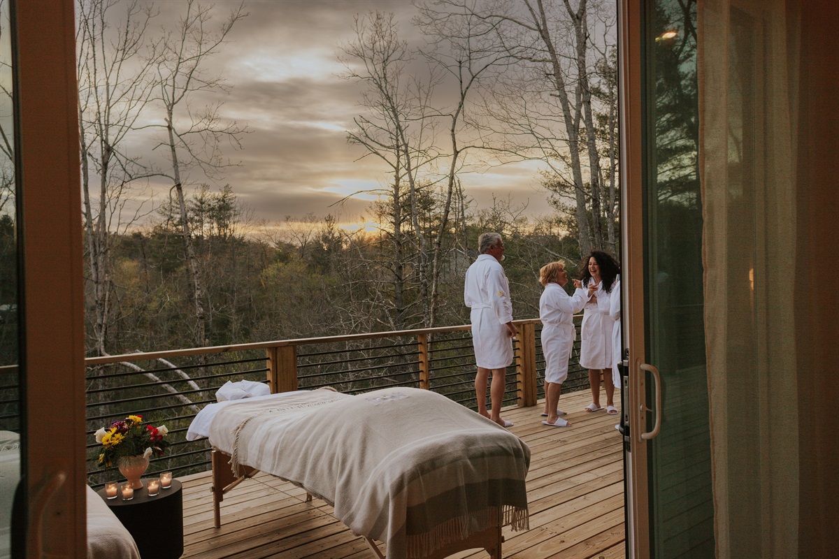 {Glass House Deck} Perfect for celebrations and events!