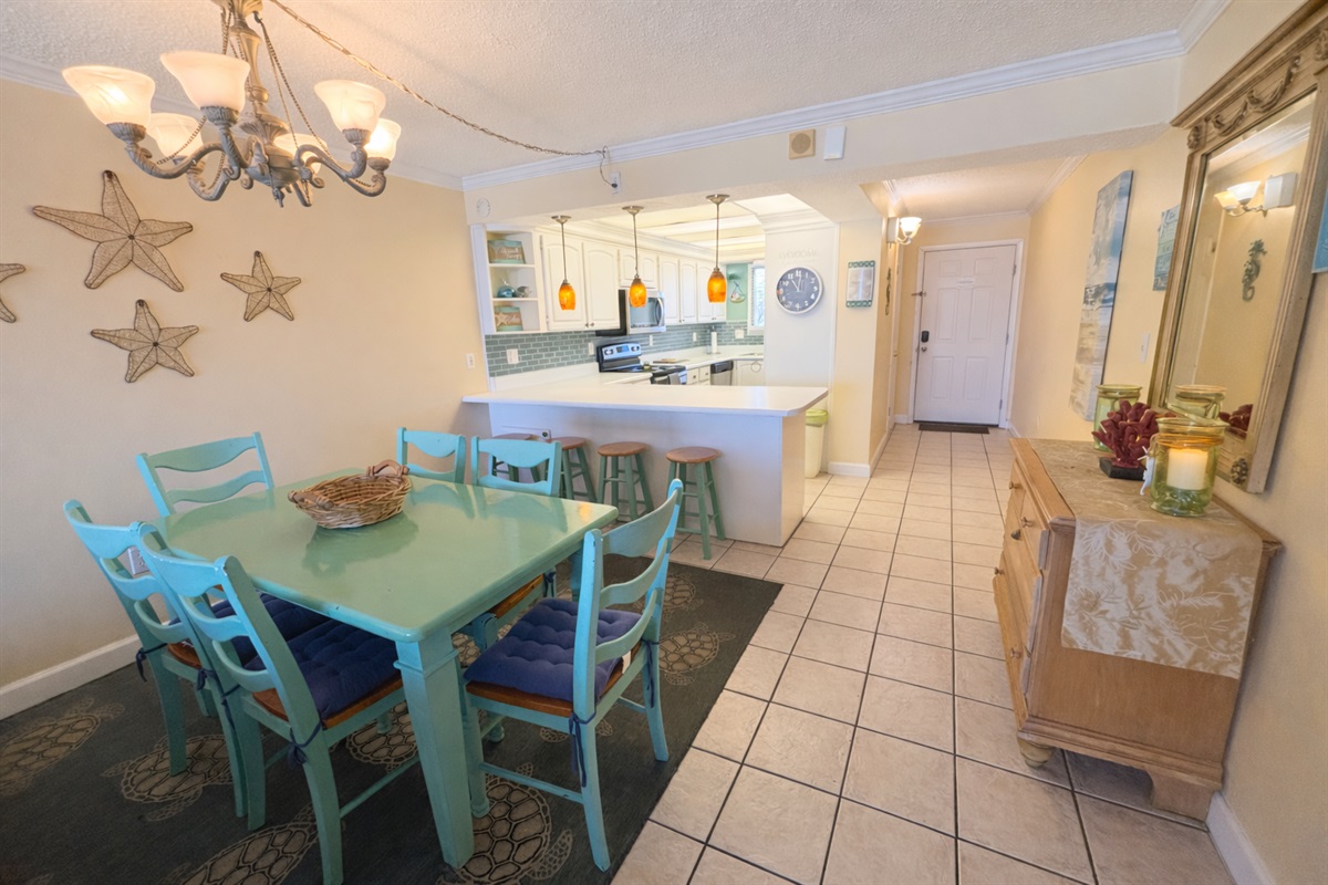 Plenty of seating in dining area and kitchen for guests