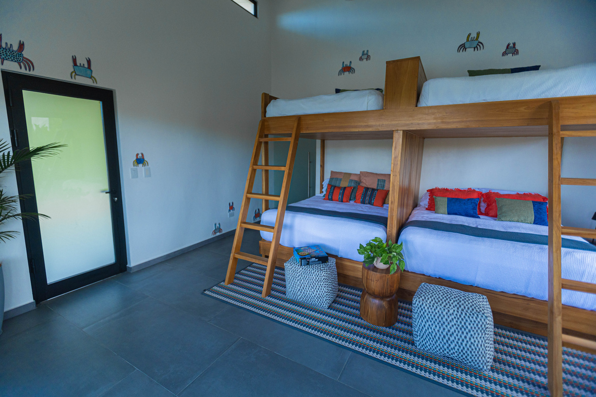 Sleeps 8