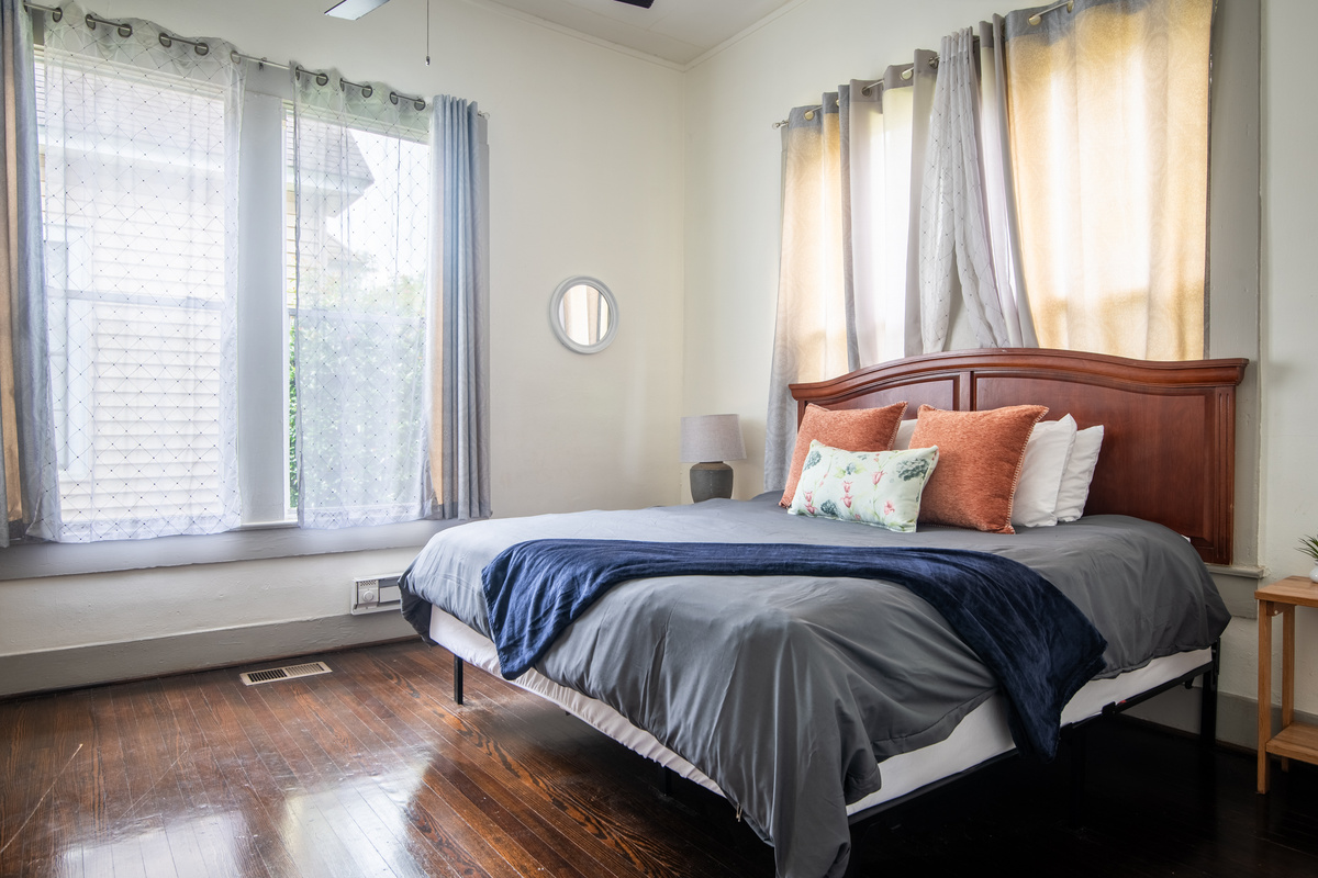 Stretch out in the king bed and enjoy a little extra room to relax. Whether you're catching up on sleep or enjoying a slow morning, this bedroom makes it easy to unwind.