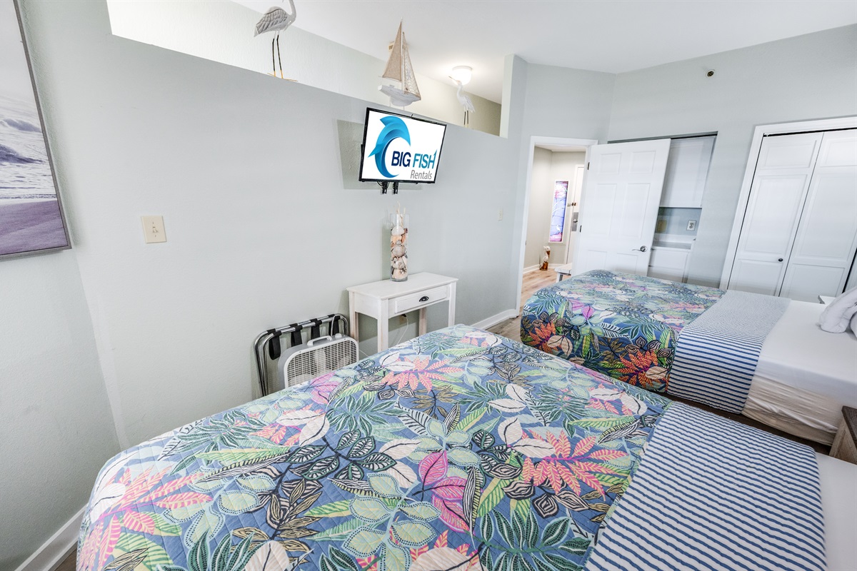 Stunning Bedroom Beautifully Decorated with Amazing Views 💫✨