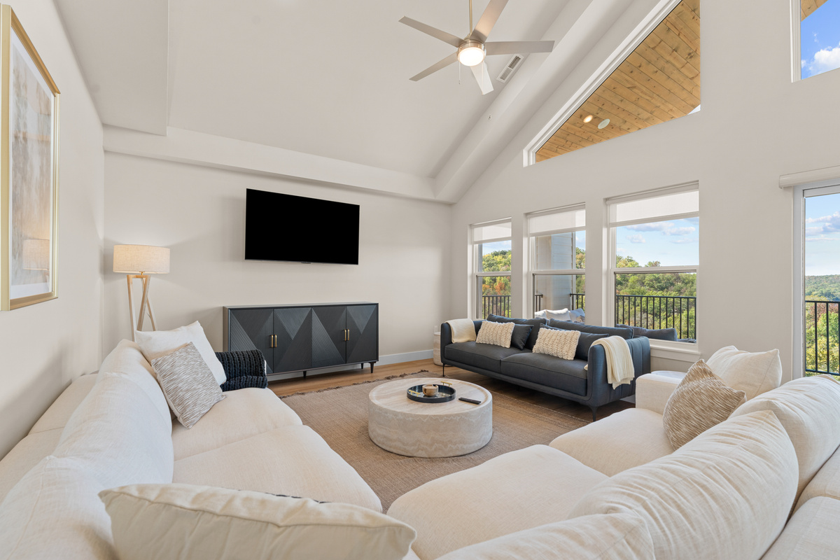 Upstairs Lounge
