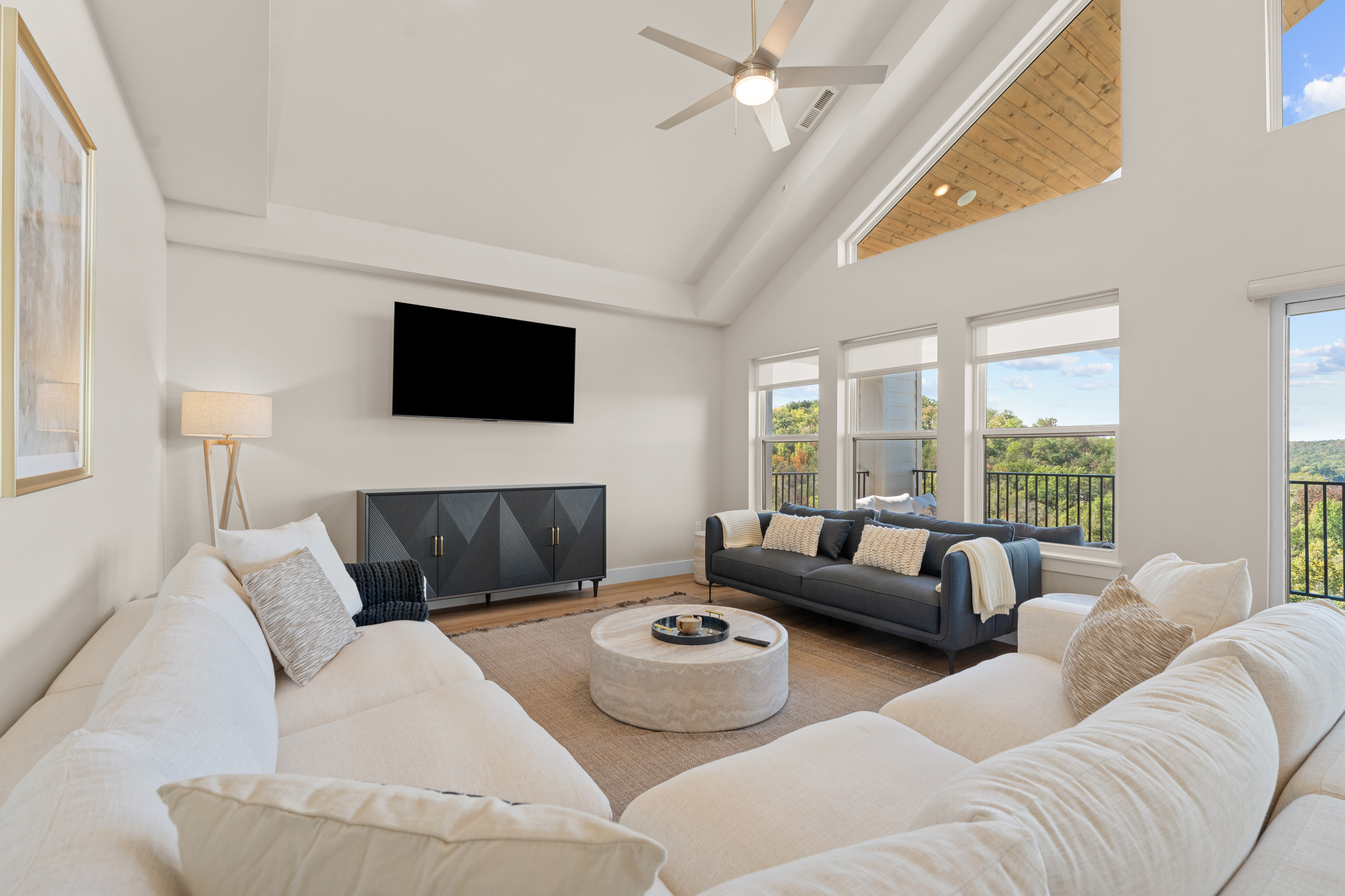 Upstairs Lounge