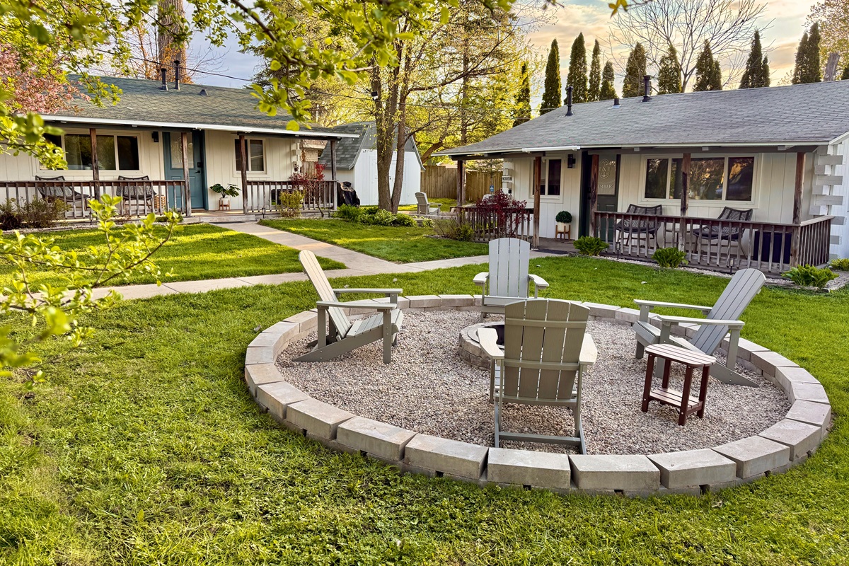 Tide & Timber Cabins - Two Cabins on one property!